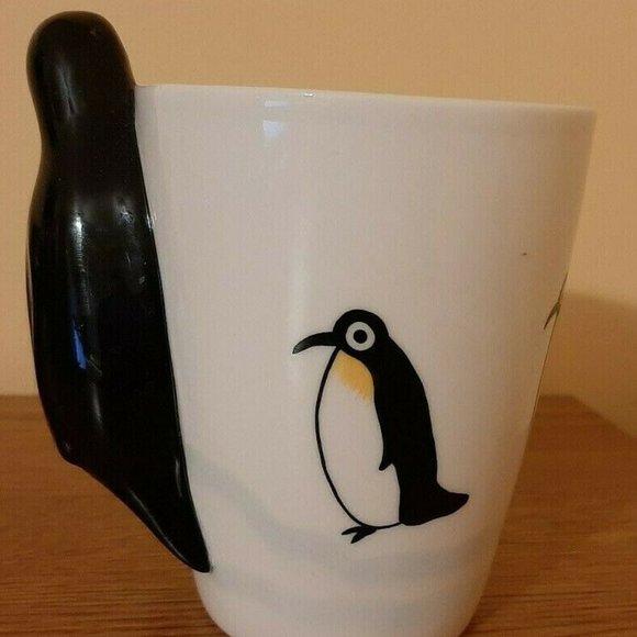 PENGUIN FAMILY 3D Ceramic Coffee Mug- Cute Penguin Handle - Picture 2 of 5